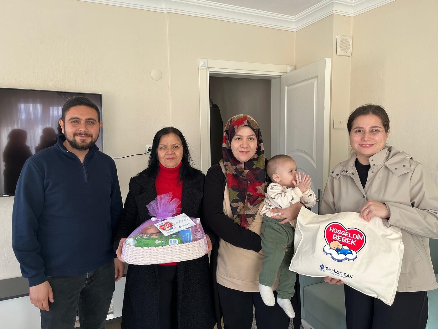 Sındırgı'da "Hoşgeldi Bebek" projesi kapsamında ziyaretler devam ediyor

