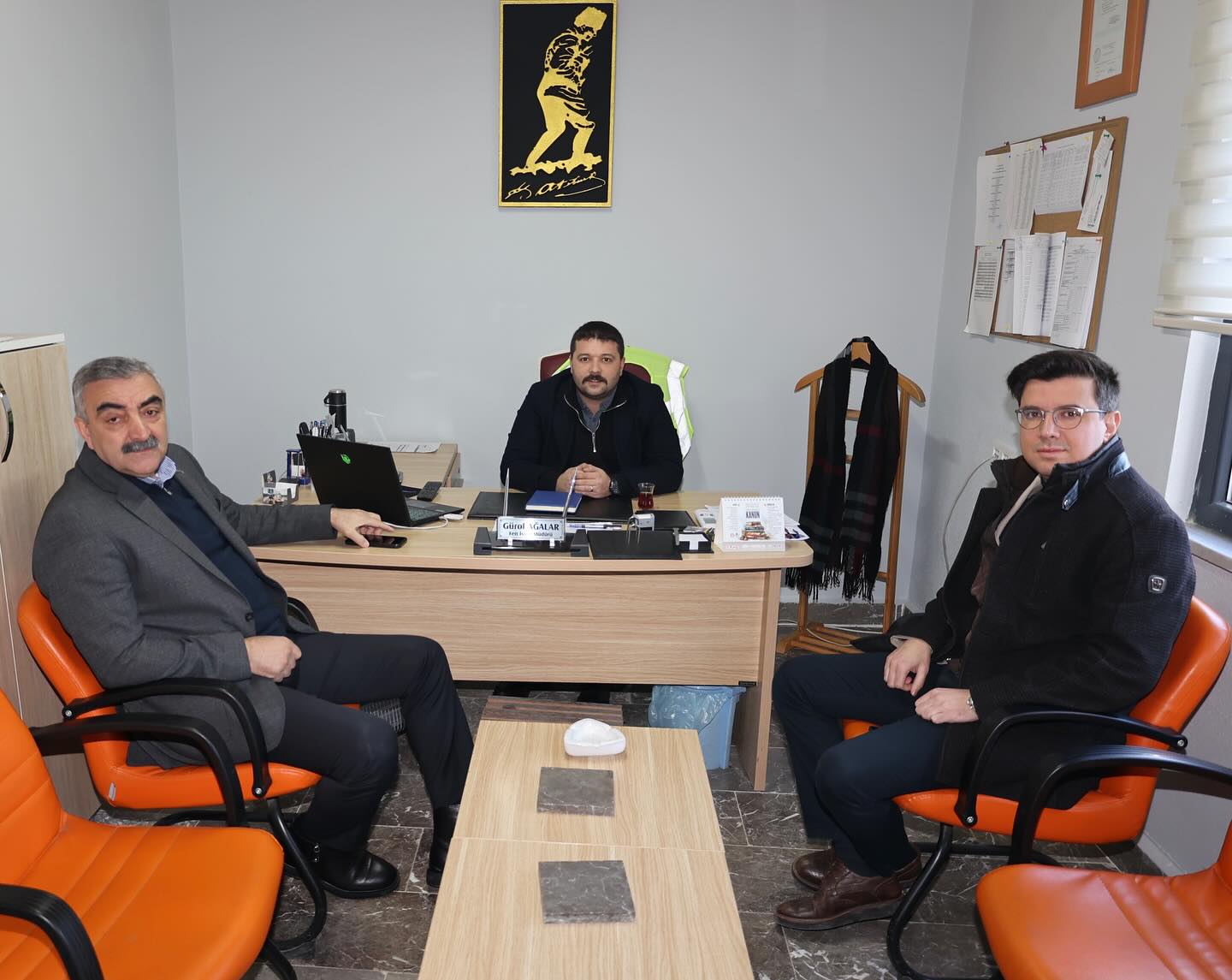 ÇALIŞMALAR HAKKINDA İSTİŞARE Balya Belediye Başkanı Orhan Gaga, Fen İşleri Müdürü Gürol Ağalar