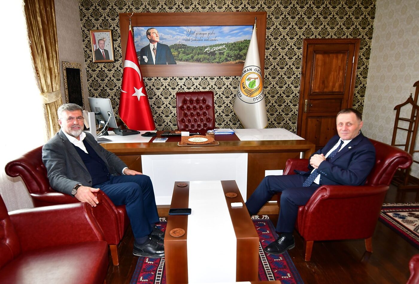 BAŞKAN CANKUL’DAN ZİYARET Kepsut Belediye Başkanı İsmail Cankul, göreve yeni atanan Balıkesir Orman