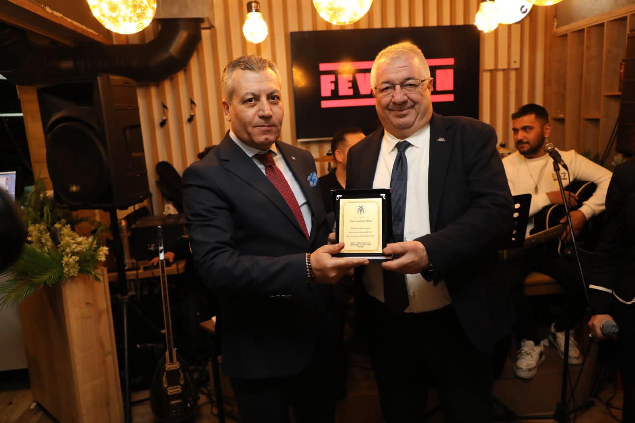 Edremit Belediye Başkanı Mehmet Ertaş, Erzincanlılar Kültür ve Eğitim Derneği’nin