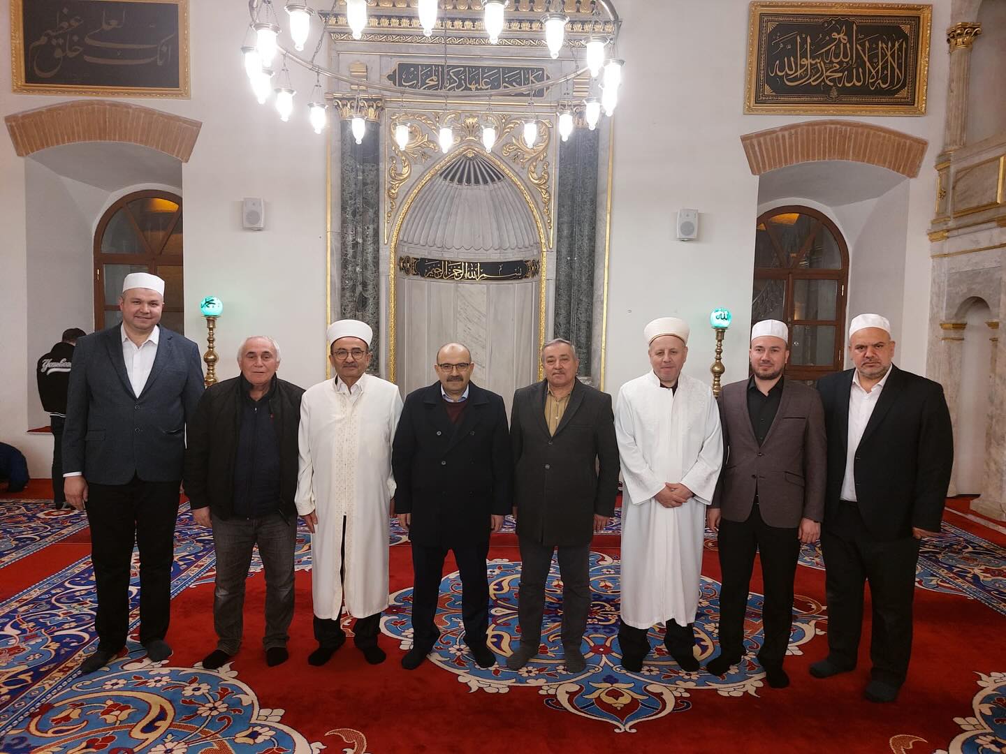 Vali İsmail Ustaoğlu, Balıkesir’in tarihi Zağnos Paşa Camii’nde Berat Kandili