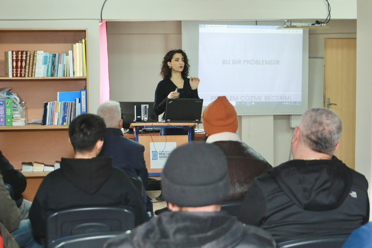 Burhaniye Belediyesi’nden denetimli serbestliğe yönelik “Problem Çözme Becerisi” konulu seminer