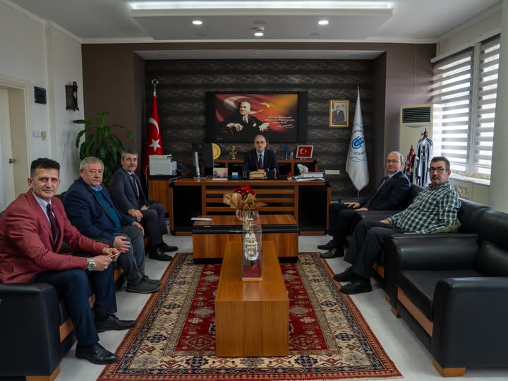 Bandırma Onyedi Eylül Üniversitesi Rektörü Prof. Dr. İsmail Boz’a, nezaket