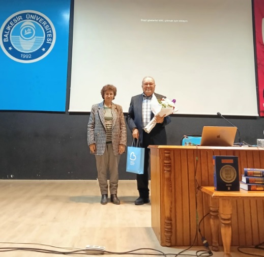 Balıkesir Üniversitesi Necatibey Eğitim Fakültesi tarafından “Sözlük Özgürlüktür” başlıklı bir