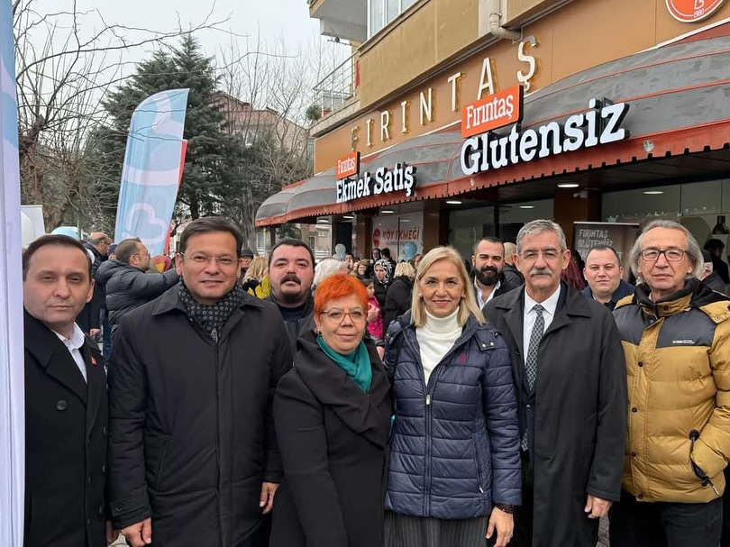 Sındırgı Belediye Başkanı Serkan Sak, Fırıntaş Glütensiz Kafe Market ve