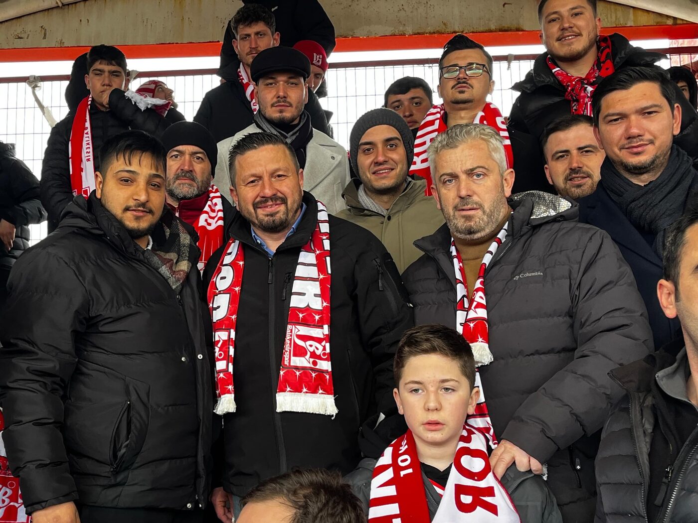 AK Parti İl Başkanı Mehmet Aydemir, Karesi İlçe Başkanı Hakan