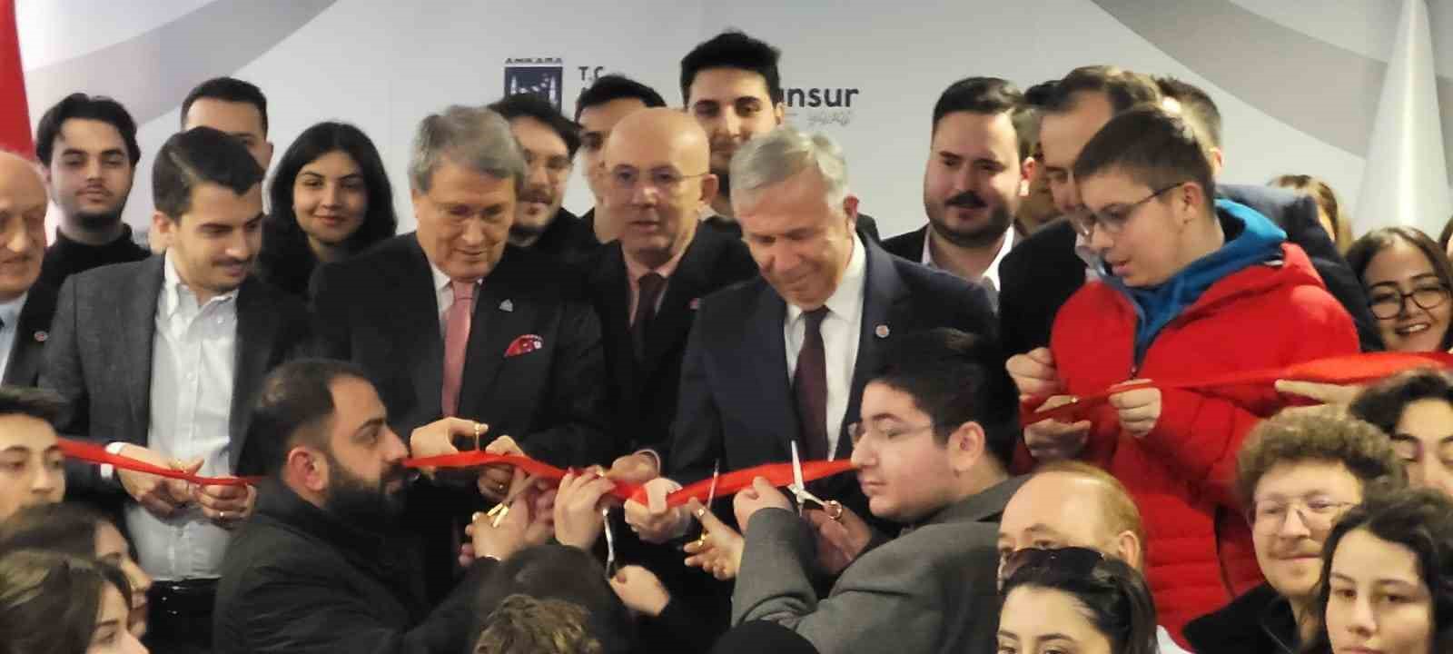 Ankara Büyükşehir Belediyesi (ABB) Başkanı Mansur Yavaş, Genç Akademi Bahçelievler’in