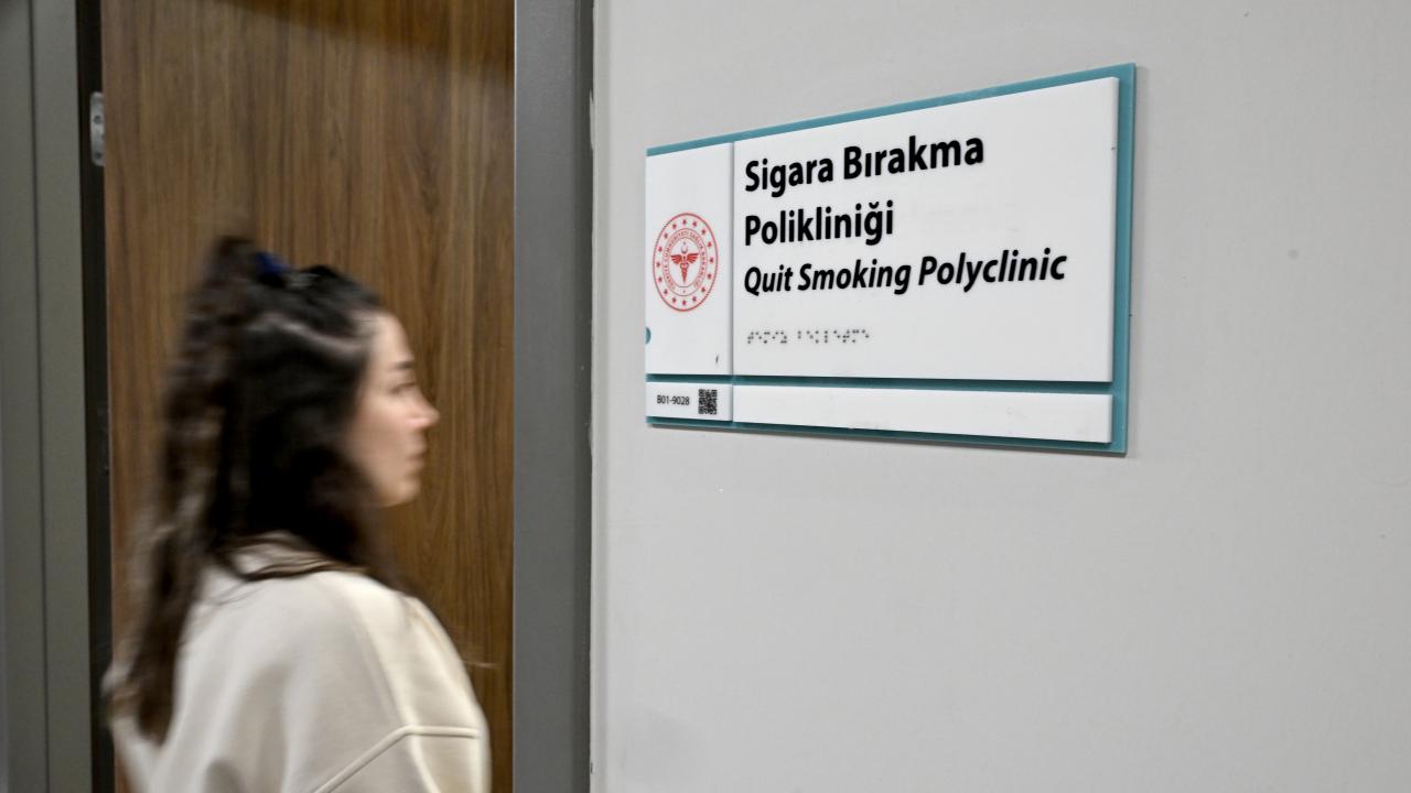Sigarayı bırakmak isteyen 308 bin kişi ALO 171’i aradı Sağlık Bakanlığının 7 gün 24 saat canlı destek hizmeti veren