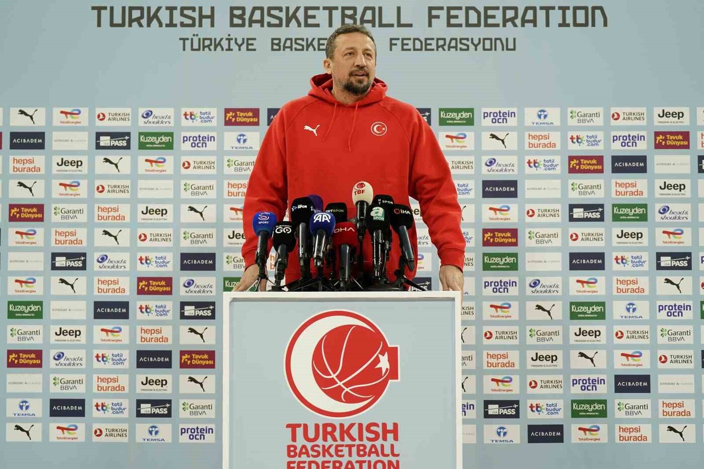 Fenerbahçe’nin, A Milli Erkek Basketbol Takımı’na oyuncu göndermeme kararında ısrarcı