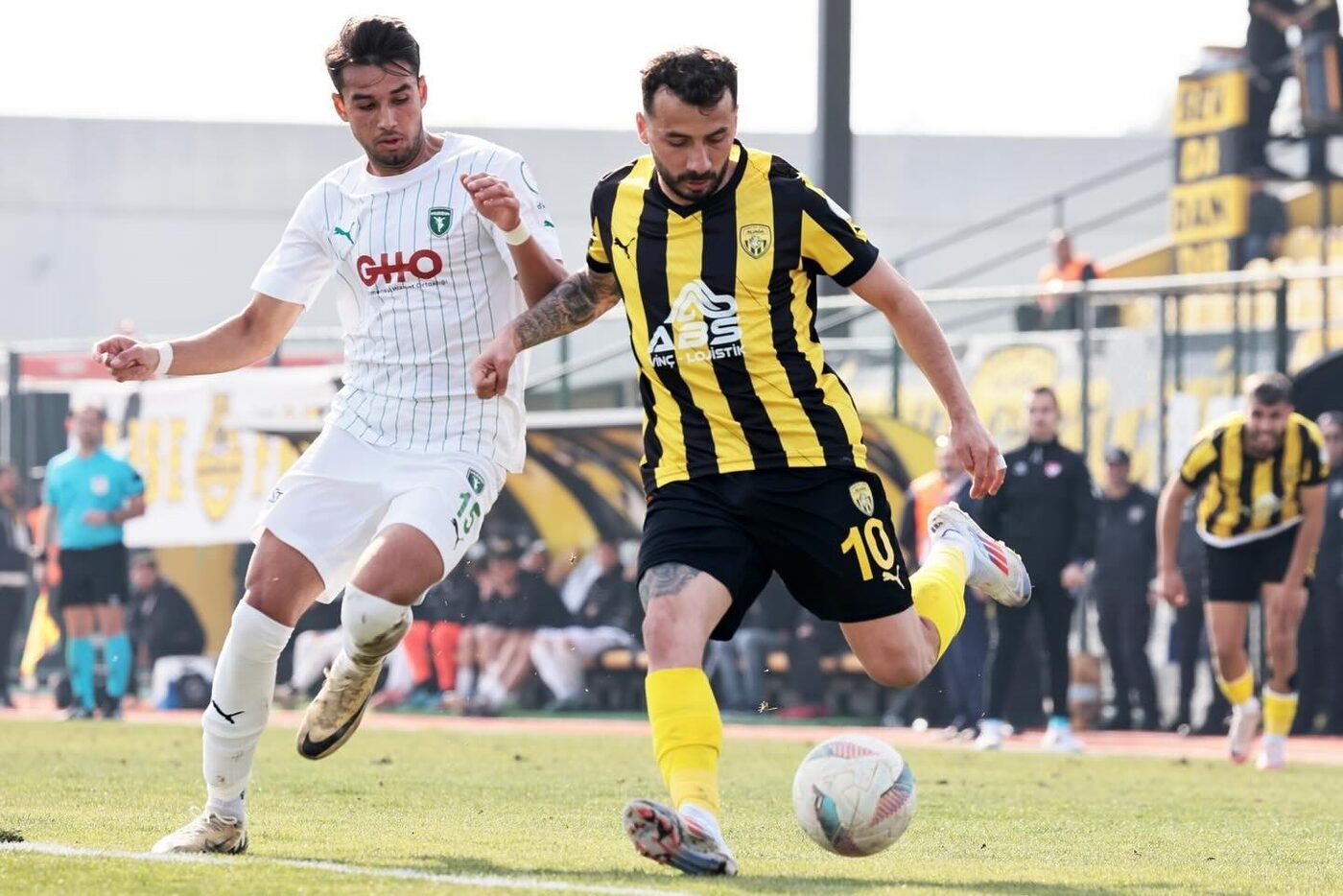 TFF 3. Lig’in 18. haftasında Aliağaspor FK, sahasında karşılaştığı Efeler