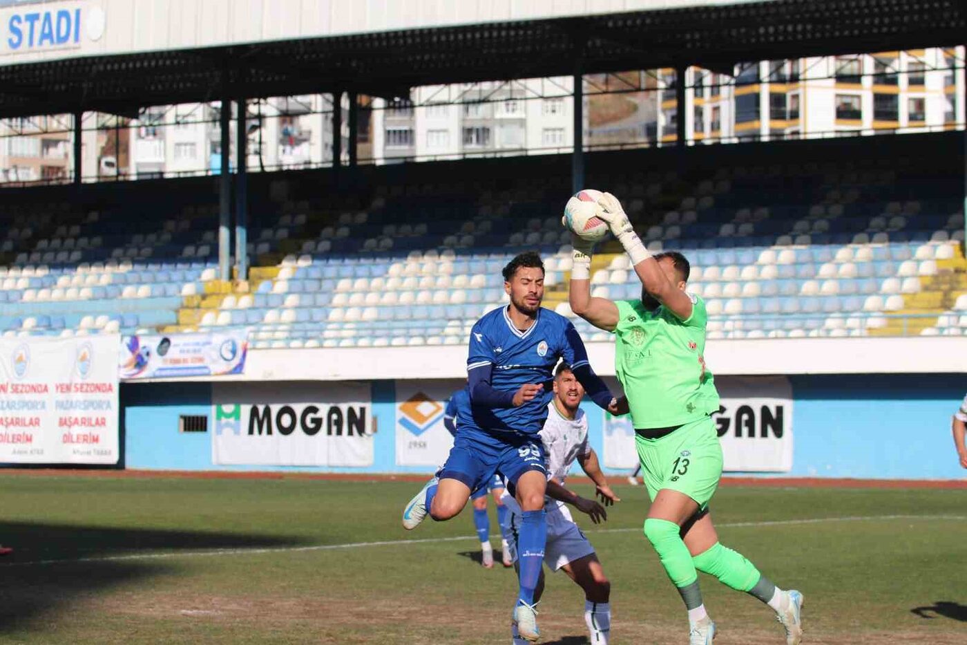 TFF 3. Lig 18. haftasında Pazarspor, kendi sahasında karşılaştığı 1922