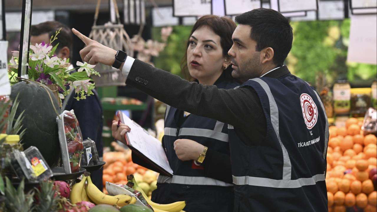 Ticaret Bakanı Ömer Bolat, manipülatif fiyat artışlarının piyasada yarattığı olumsuzlukların