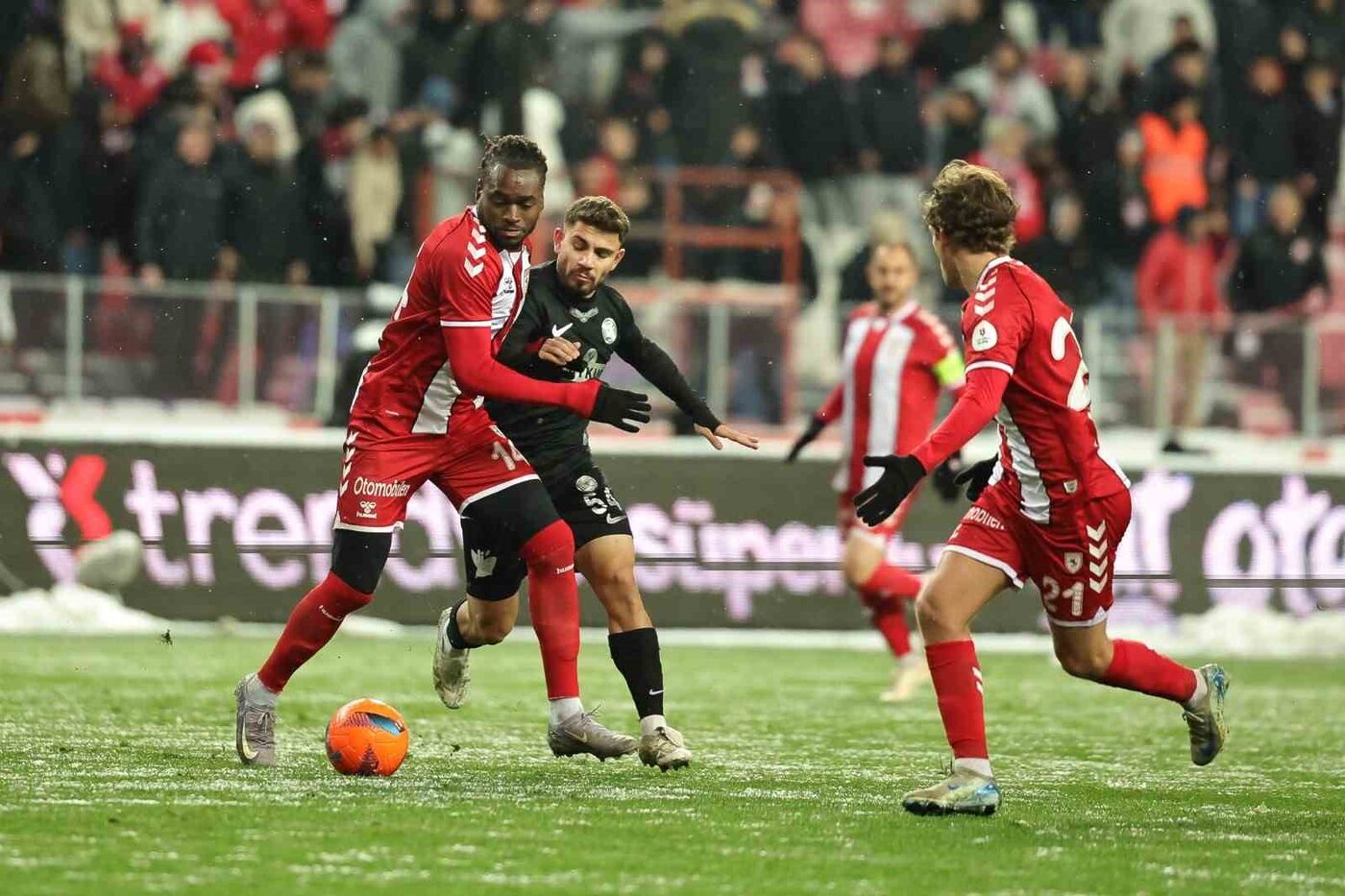 Trendyol Süper Lig’in 25. haftasında Samsunspor, ilk yarısını 2-0 önde