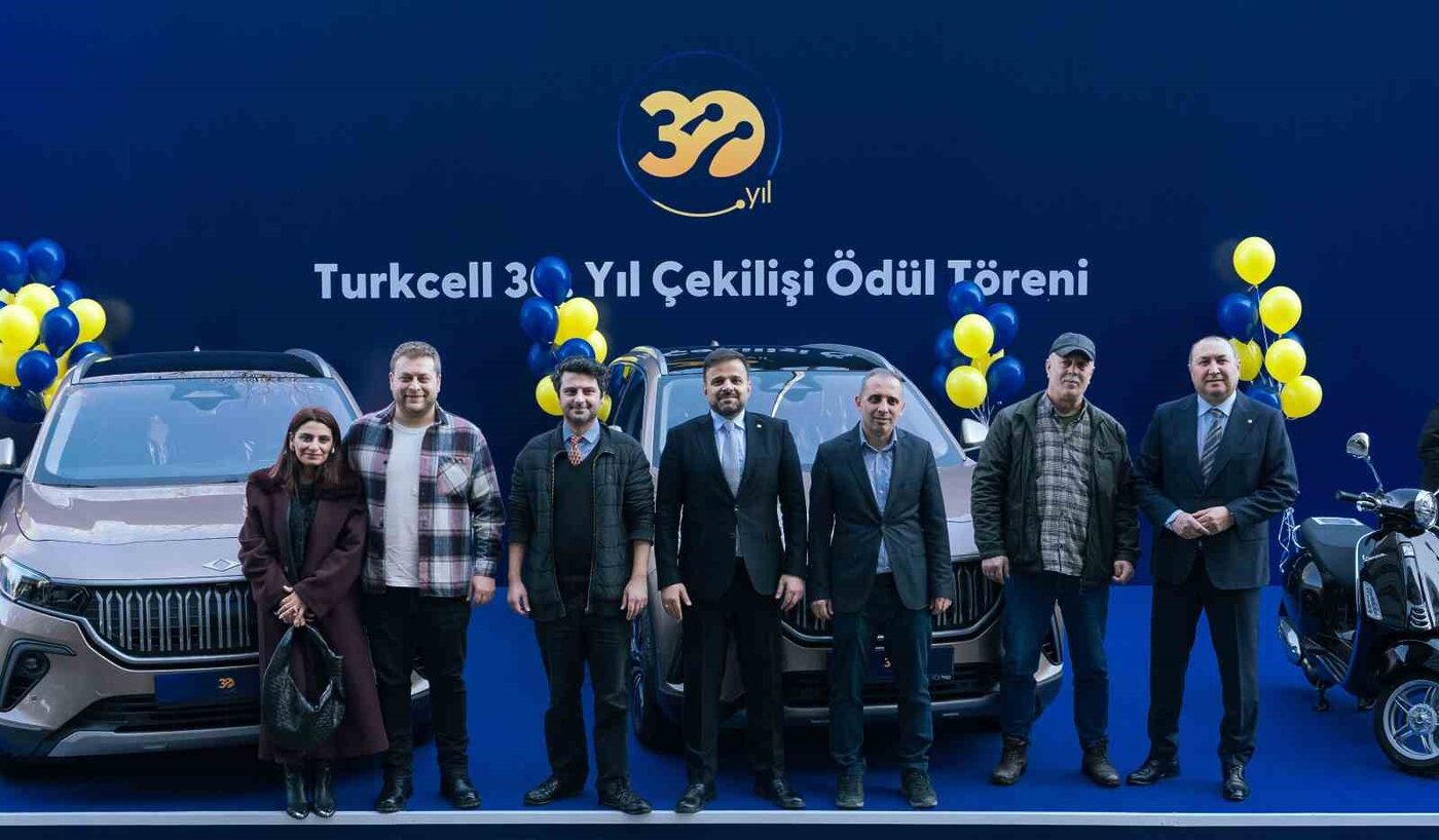 Turkcell’in 30’uncu yıl kutlamaları kapsamında düzenlediği çekiliş kampanyasında 3 Togg