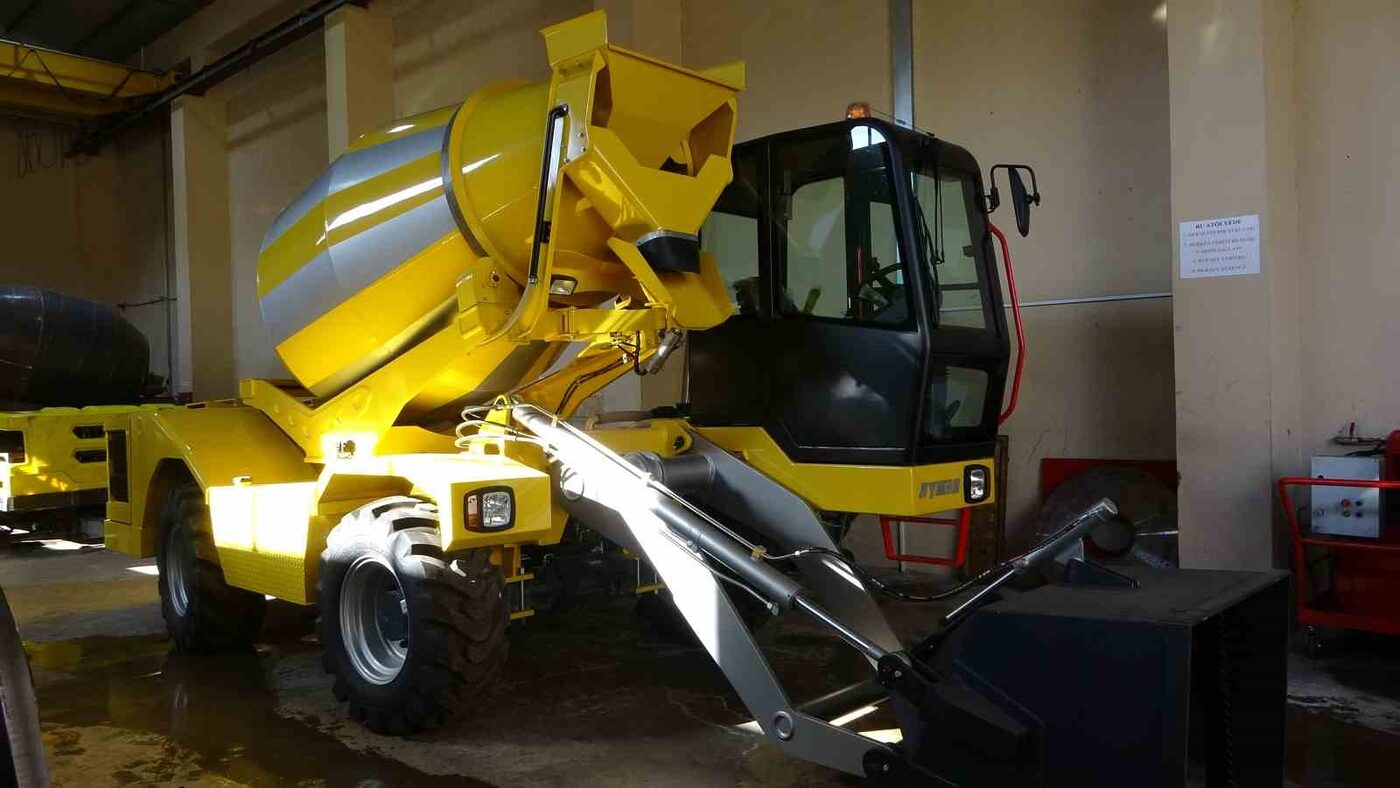 Türkiye’de ilk kez Trabzon’da üretilen mobil beton mikseri dünya pazarına