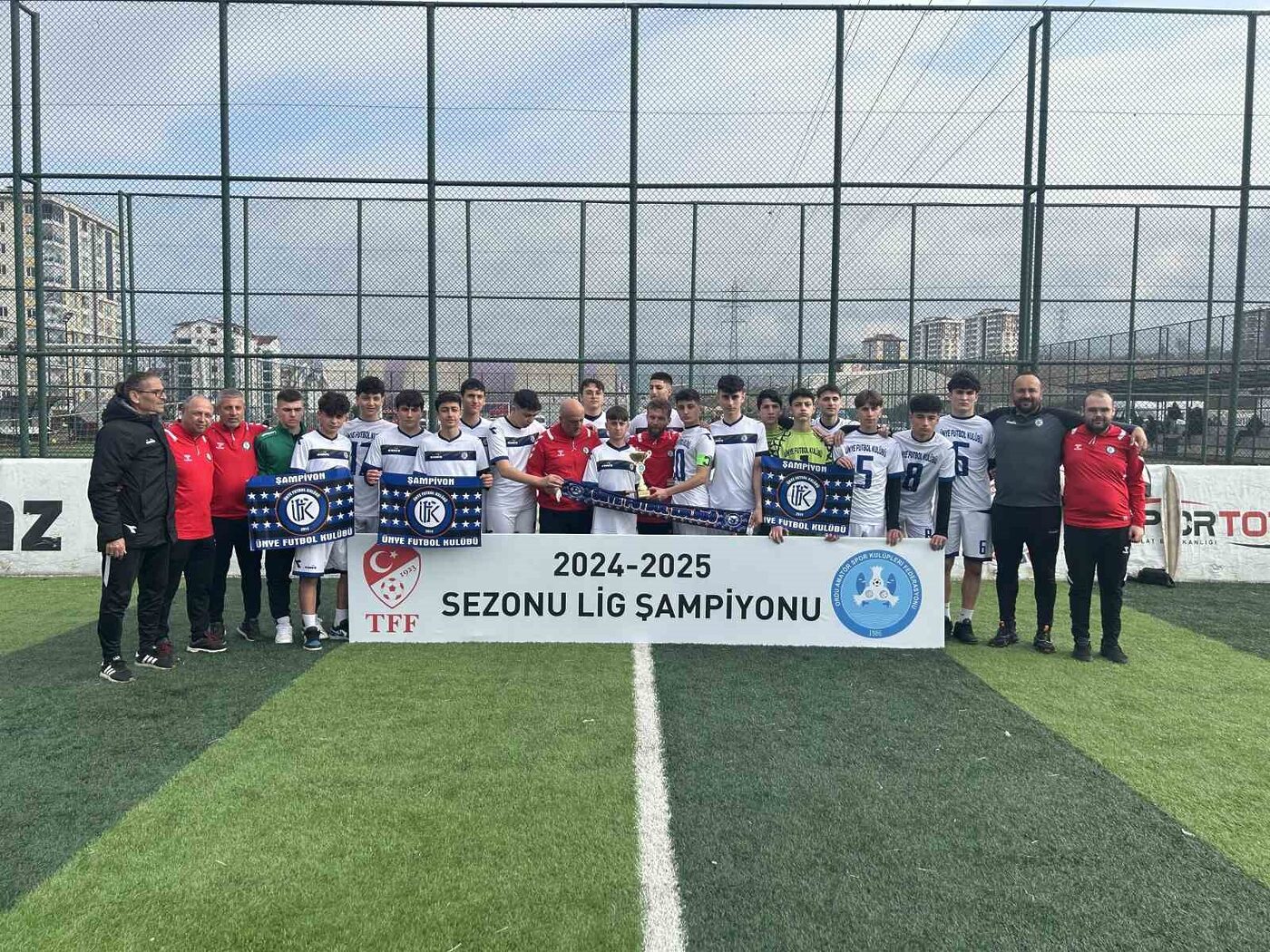 Ordu’nun Ünye Futbol Kulübü U16 takımı, final maçında Kotyora FK’yı