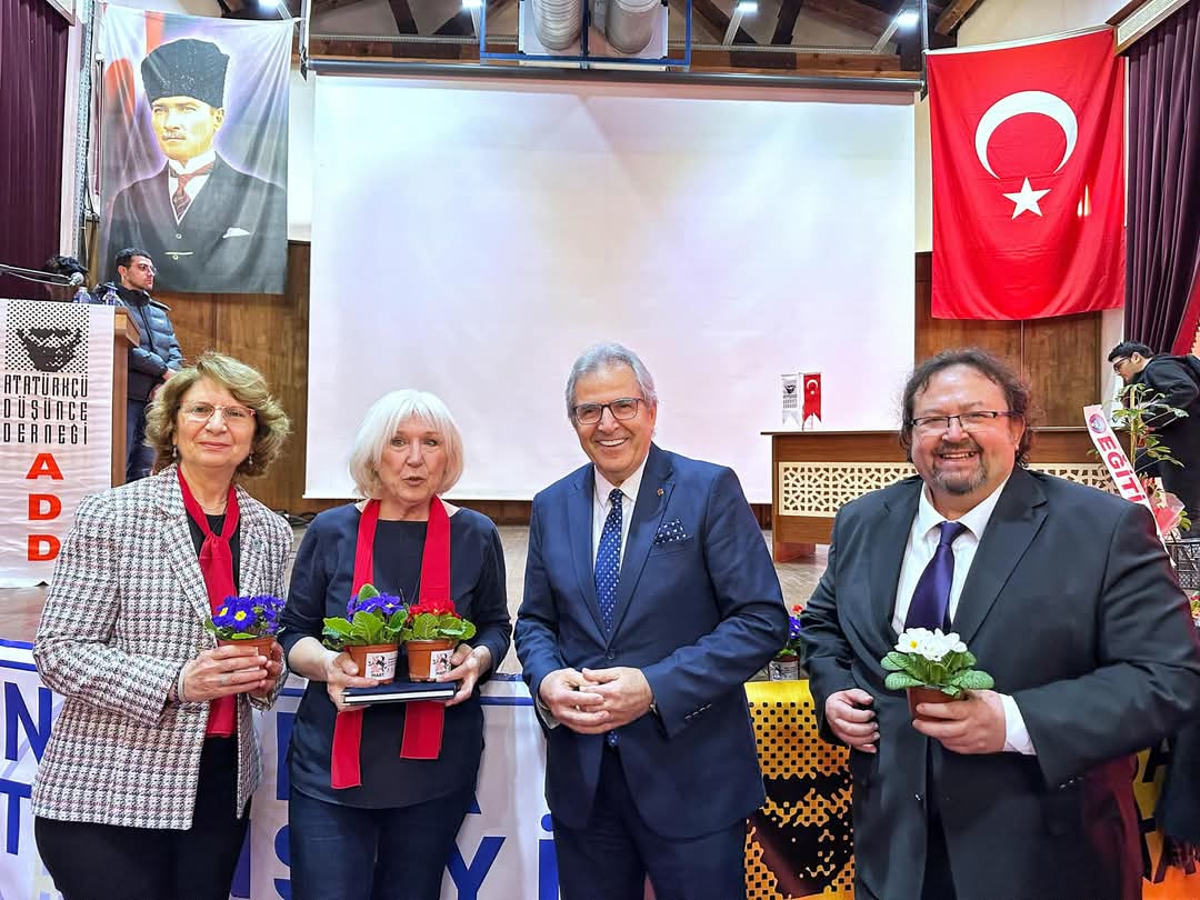 8 Mart Dünya Emekçi Kadınlar Günü etkinlikleri çerçevesinde gazeteci-yazar Banu