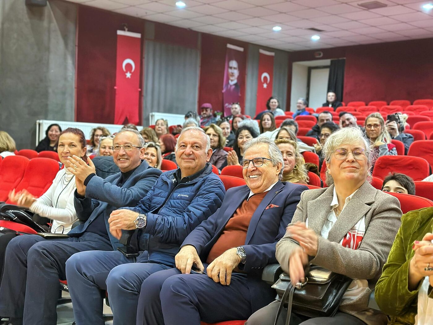 8 Mart Dünya Emekçi Kadınlar Günü kapsamında Bandırma'da dün akşam