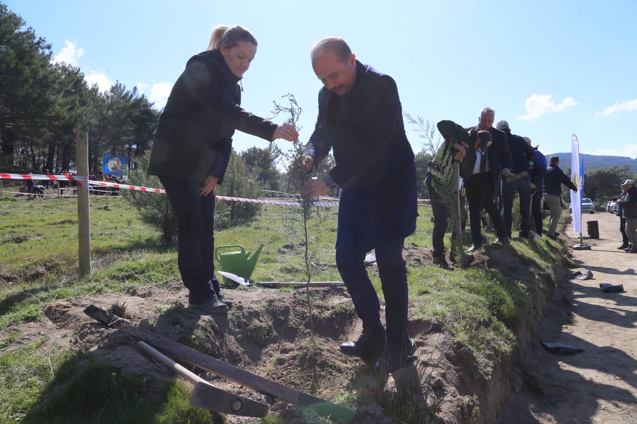 21 Mart Dünya Ormancılık Günü ve Orman Haftası dolayısıyla, Edremit'te
