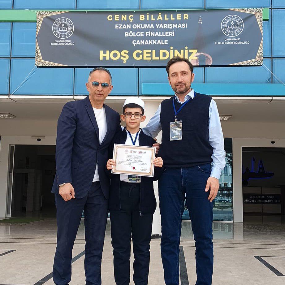 Bandırma 15 Temmuz Şehit Ramazan Konuş İmam Hatip Ortaokulu öğrencisi,
