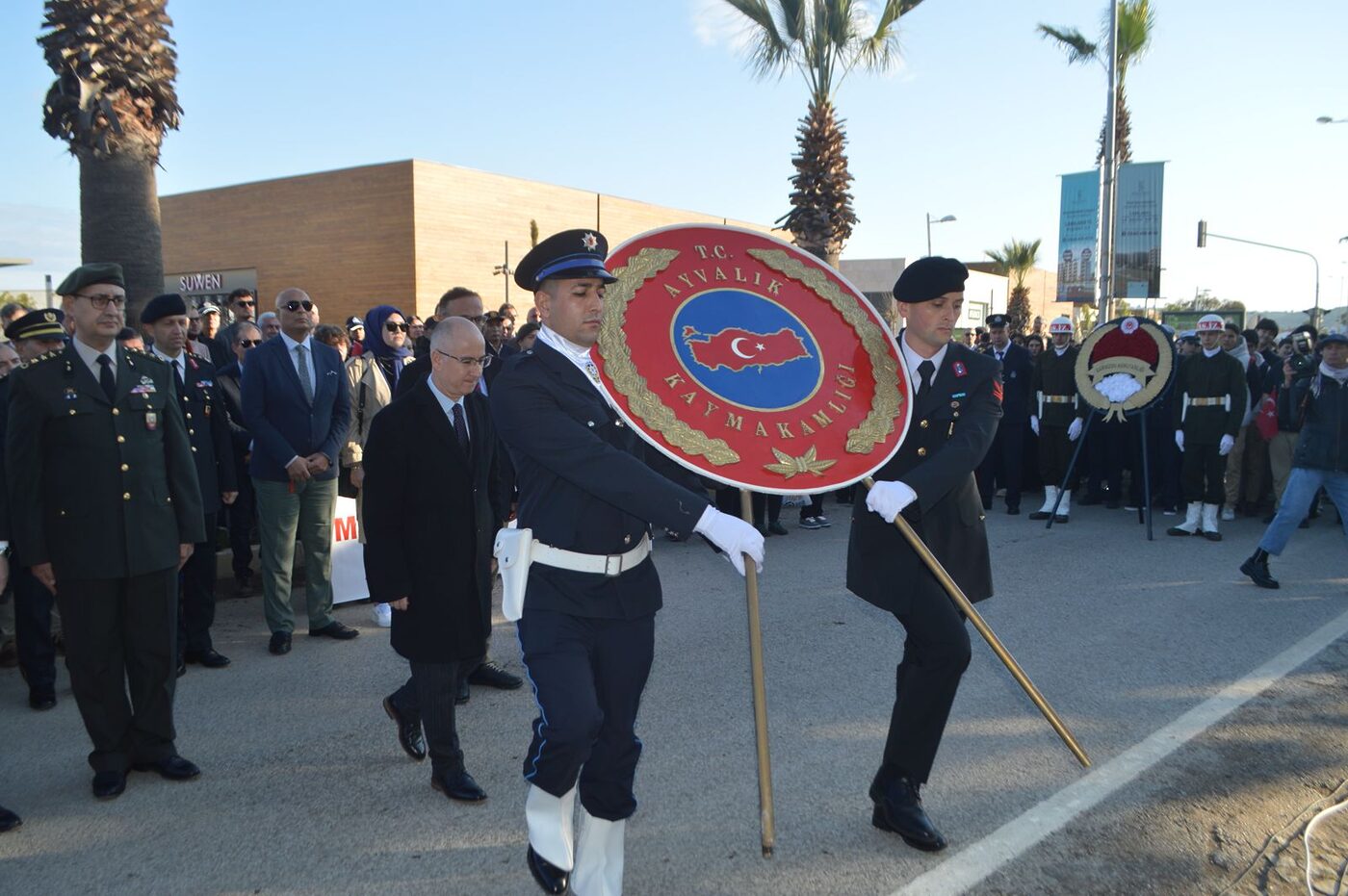 Balıkesir’in Ayvalık ilçesinde, 18 Mart Çanakkale Zaferi’nin 110. yıldönümü ile