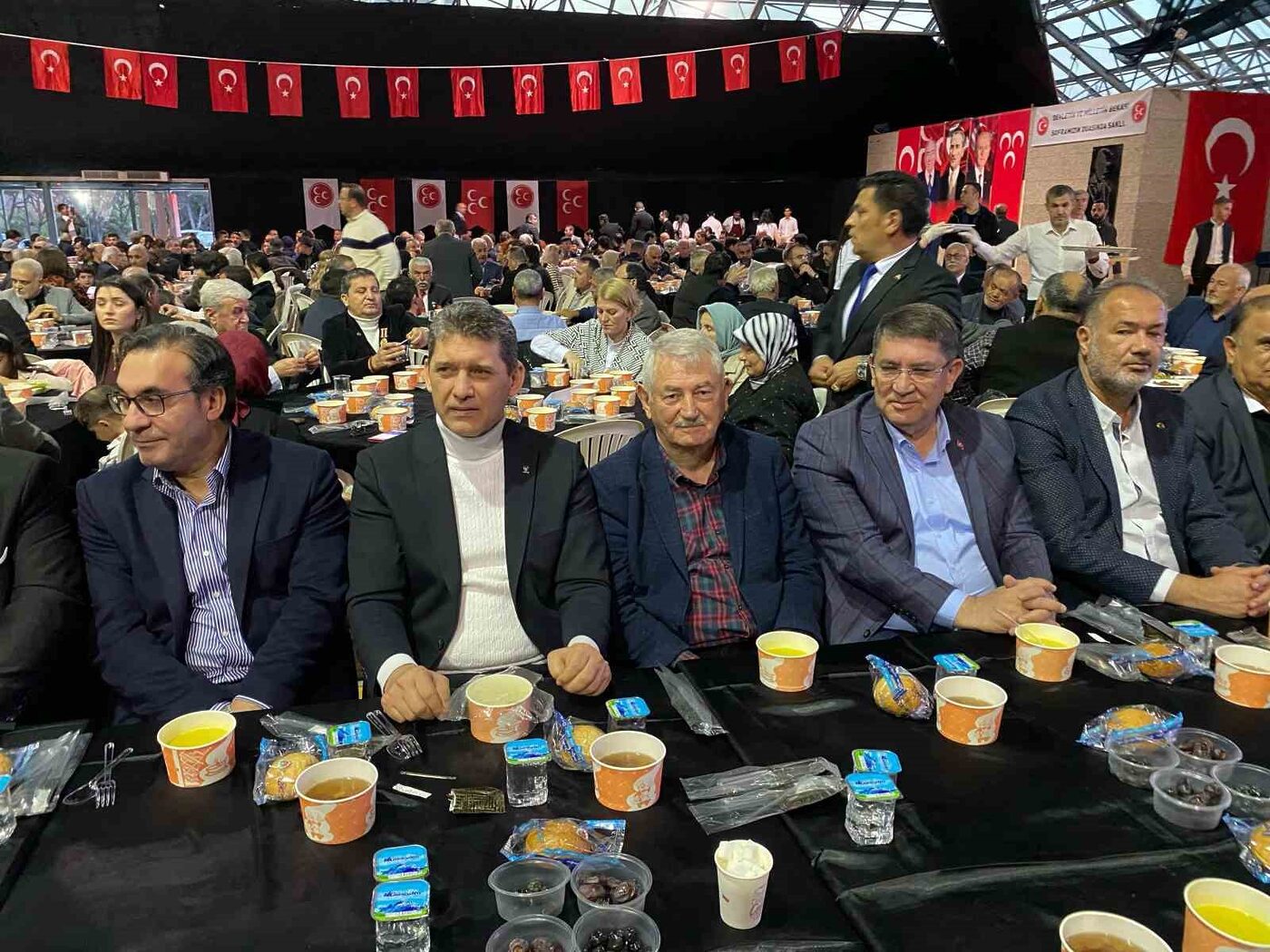 Milliyetçi Hareket Partisi (MHP) Antalya İl Başkanlığı tarafından düzenlenen iftar