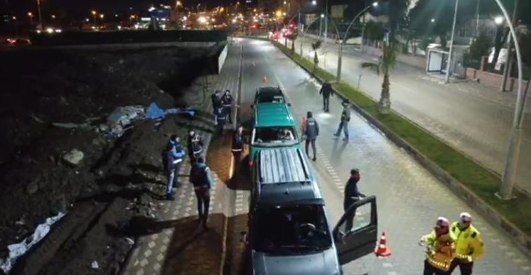 Balıkesir’in Edremit ilçesinde polis ekipleri tarafından asayiş, narkotik ve trafik