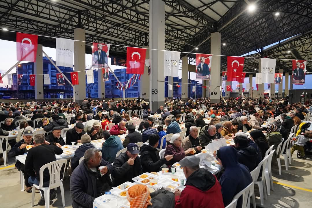 Balıkesir’in Ayvalık ilçesinde; Ayvalık Belediyesi tarafından 11 ayın sultanı Ramazan
