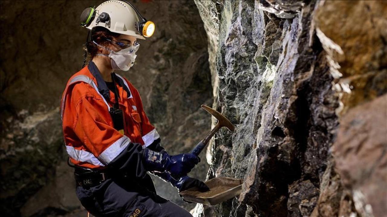 Madencilik sektöründe kadınların aktif olarak sahadaki varlığı ve istihdamı giderek