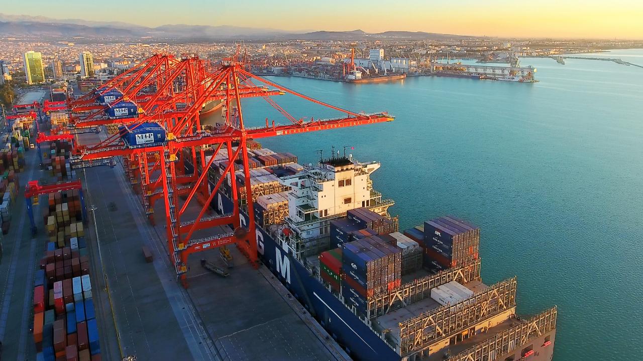 “Liman Kapı Otomasyonu Sistemi” gümrük girişlerini hızlandırdı Ticaret Bakanlığının geçen ay pilot bölge olarak Mersin Limanı'nda devreye