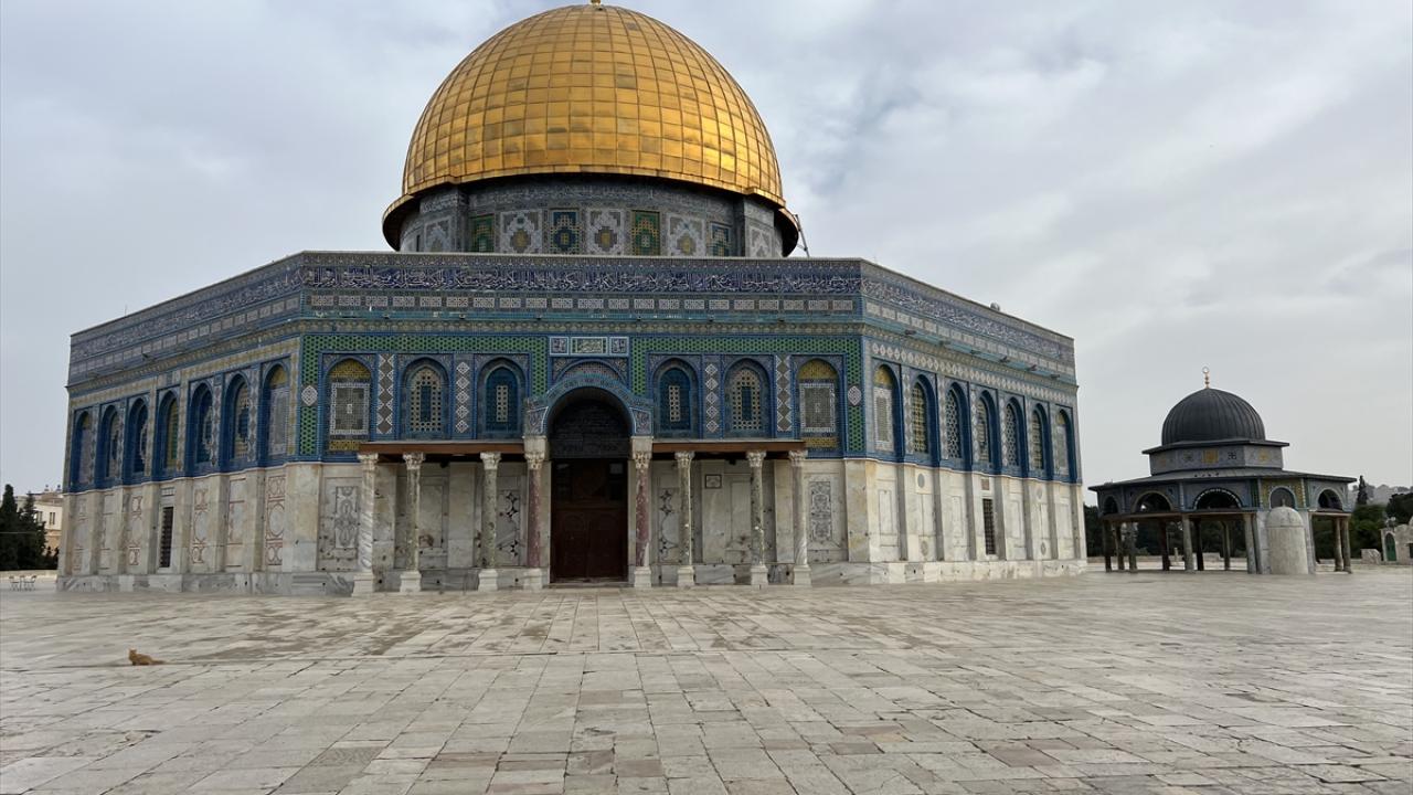 İsrail, yarın başlayacak ramazan ayı boyunca işgal altındaki Doğu Kudüs’ün