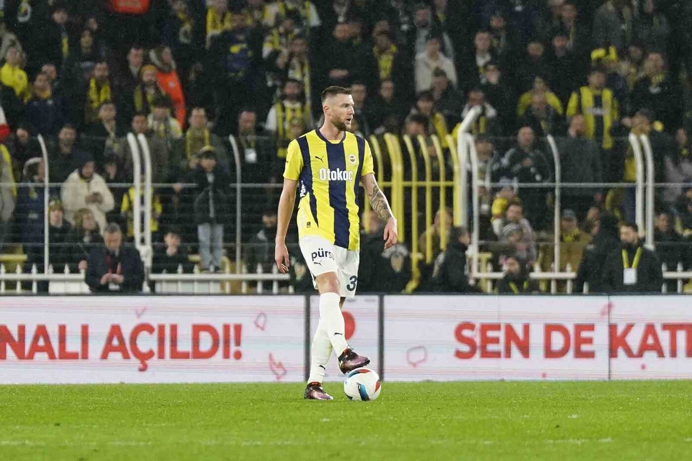 Fenerbahçe, mücadele ettiği 3 kulvarda yeni sistemiyle sahaya çıkarken, ara