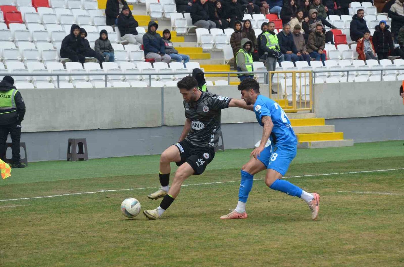 TFF 2. Lig Kırmızı Grup 28. haftasında Karaman Futbol Kulübü,