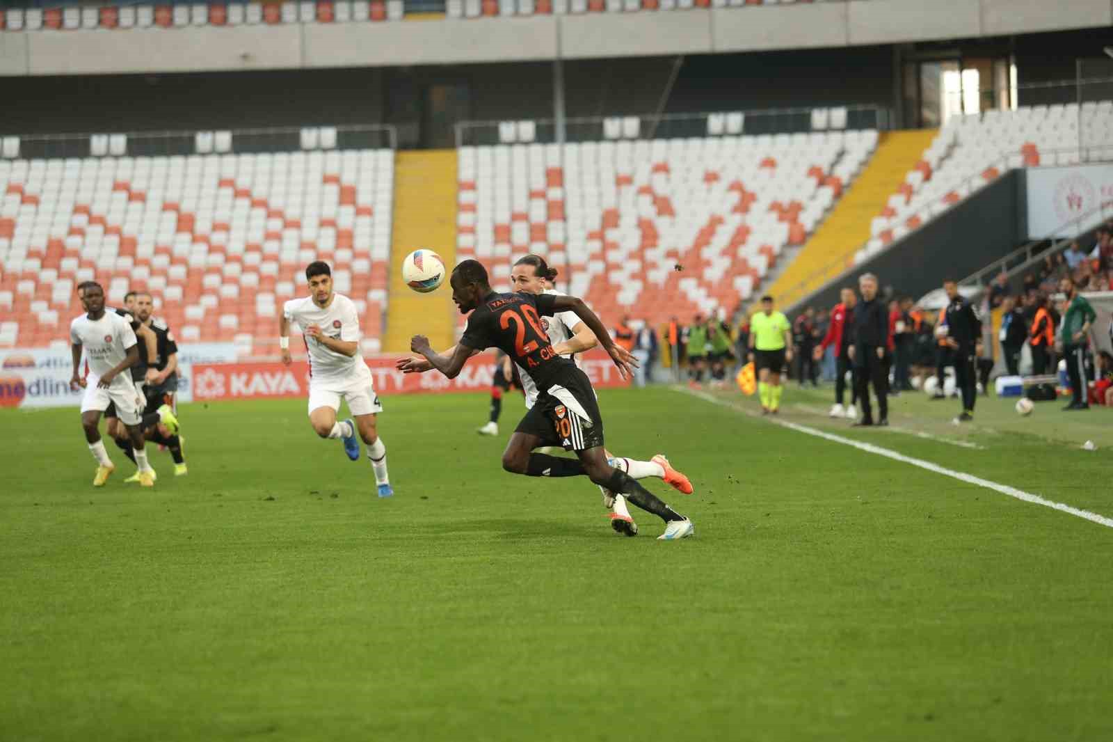 Trendyol 1. Lig’in 29. haftasında Adanaspor, evinde Fatih Karagümrük’e 2-1