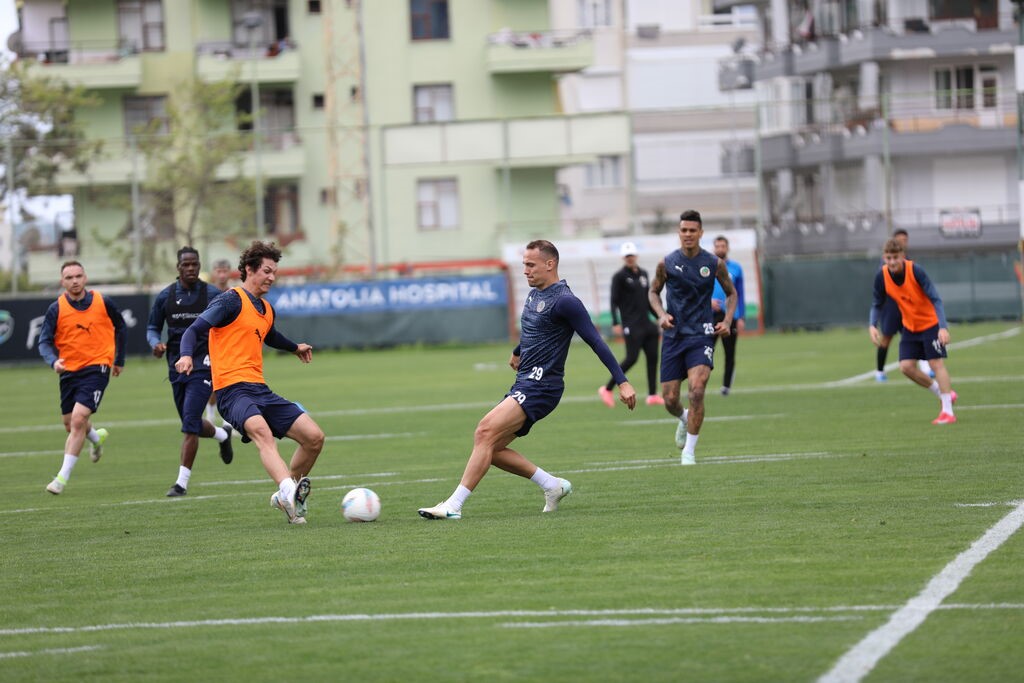 Corendon Alanyaspor, Trendyol Süper Lig’in 32. haftasında evinde oynayacağı Samsunspor