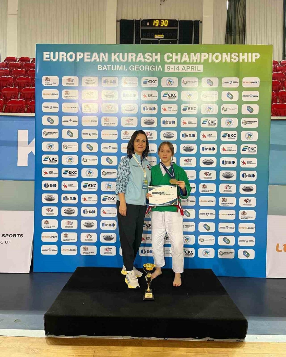 Gürcistan’da düzenlenen Gençler Kuraş Avrupa Şampiyonasında Düzceli sporcu Ayşenaz Tosun