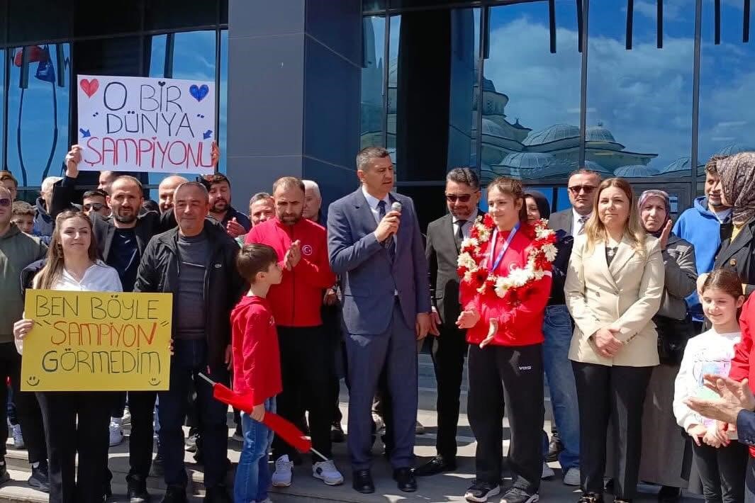 Sırbistan’nın Zlatibor kentinde gerçekleşen ISF U-15 Gymnasiade (Okul Sporları) Dünya
