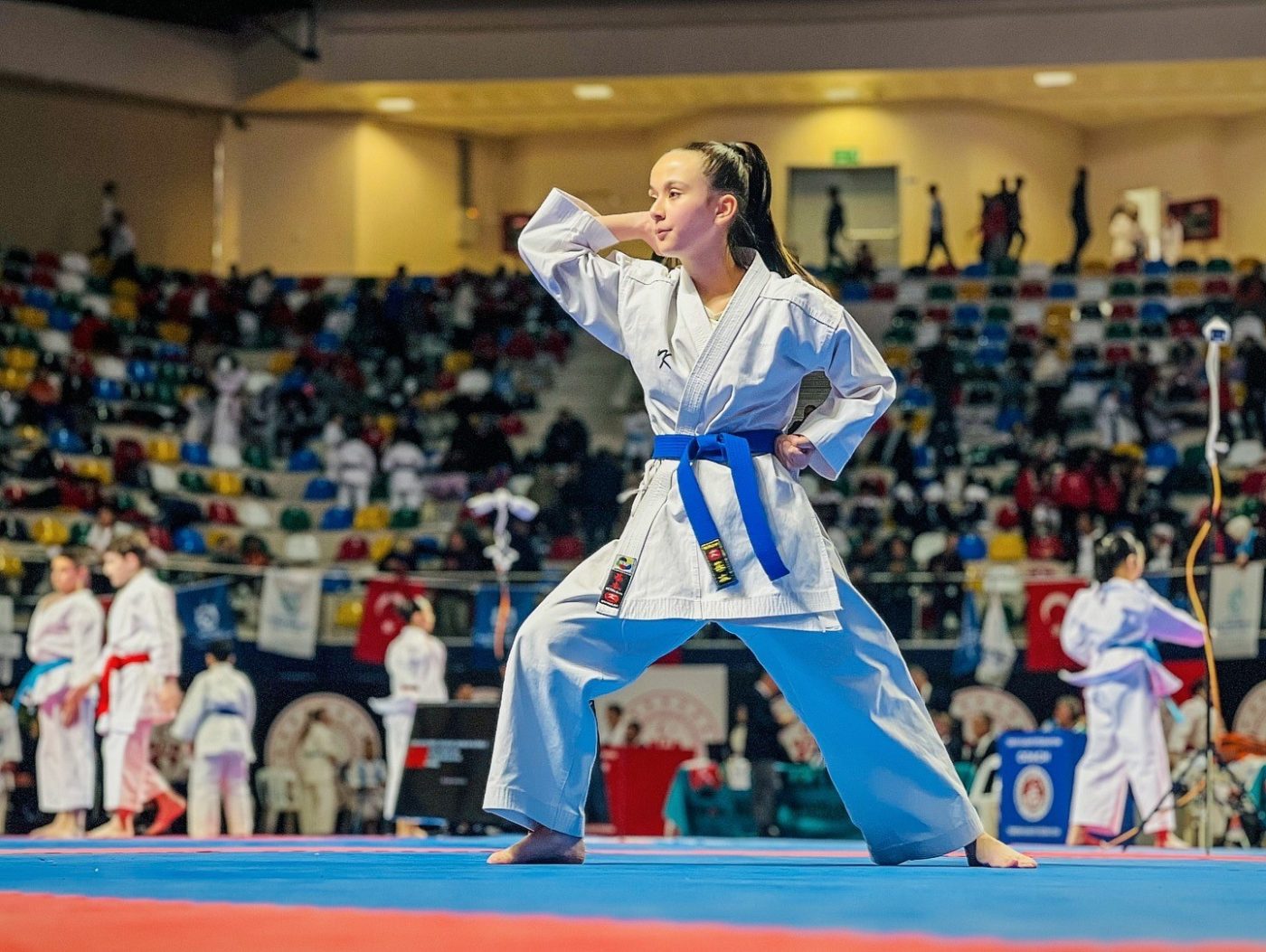 Türkiye Çocuklar Karate Şampiyonası’nda Kocaeli’den 4 sporcu altın madalyaya uzanarak,