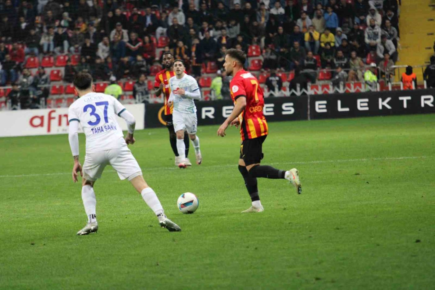 Trendyol Süper Lig’in 33. haftasında Kayserispor, konuk ettiği Çaykur Rizespor’u