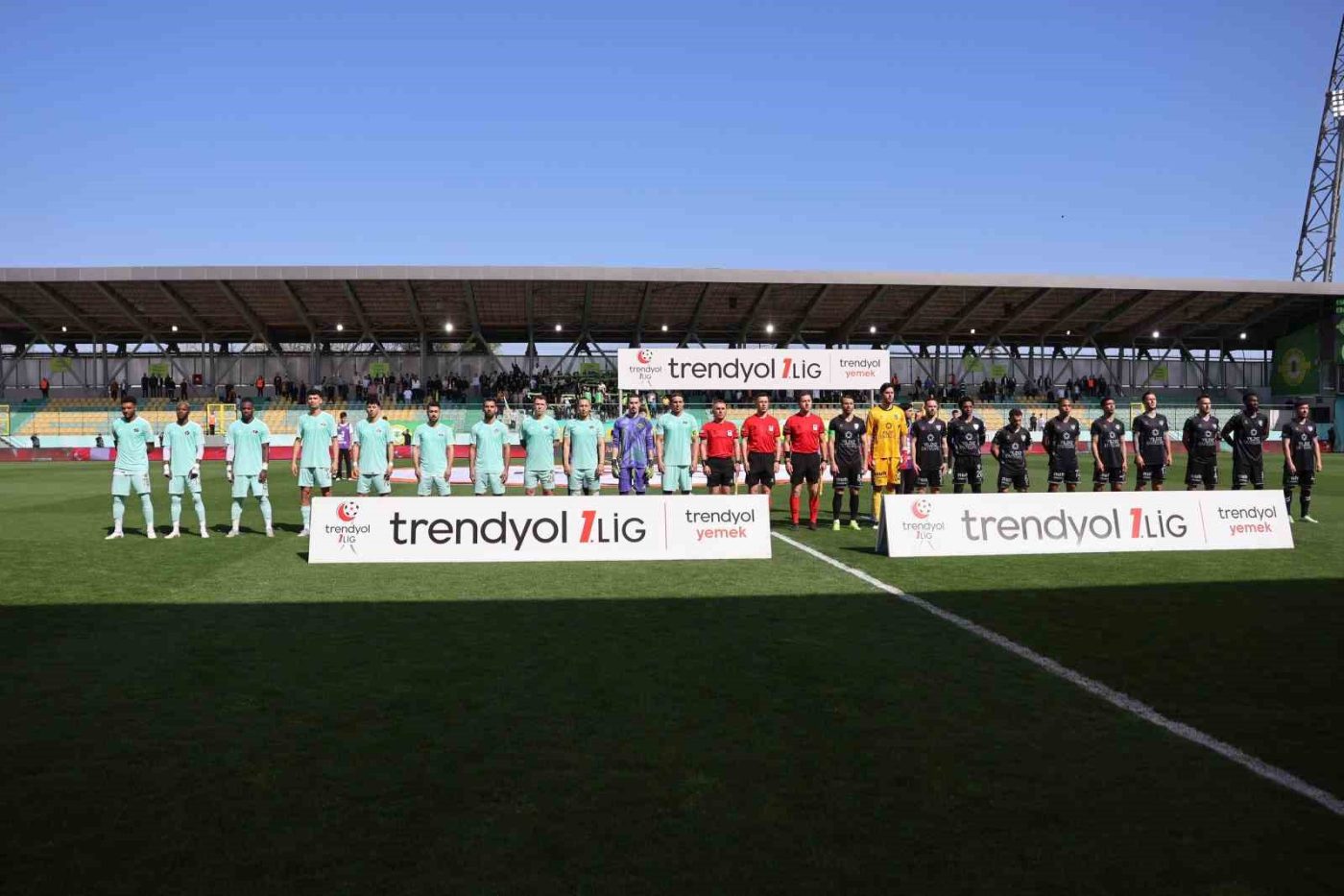Trendyol 1. Lig’in 35. haftasında Kocaelispor, deplasmanda karşılaştığı Esenler Erokspor’a