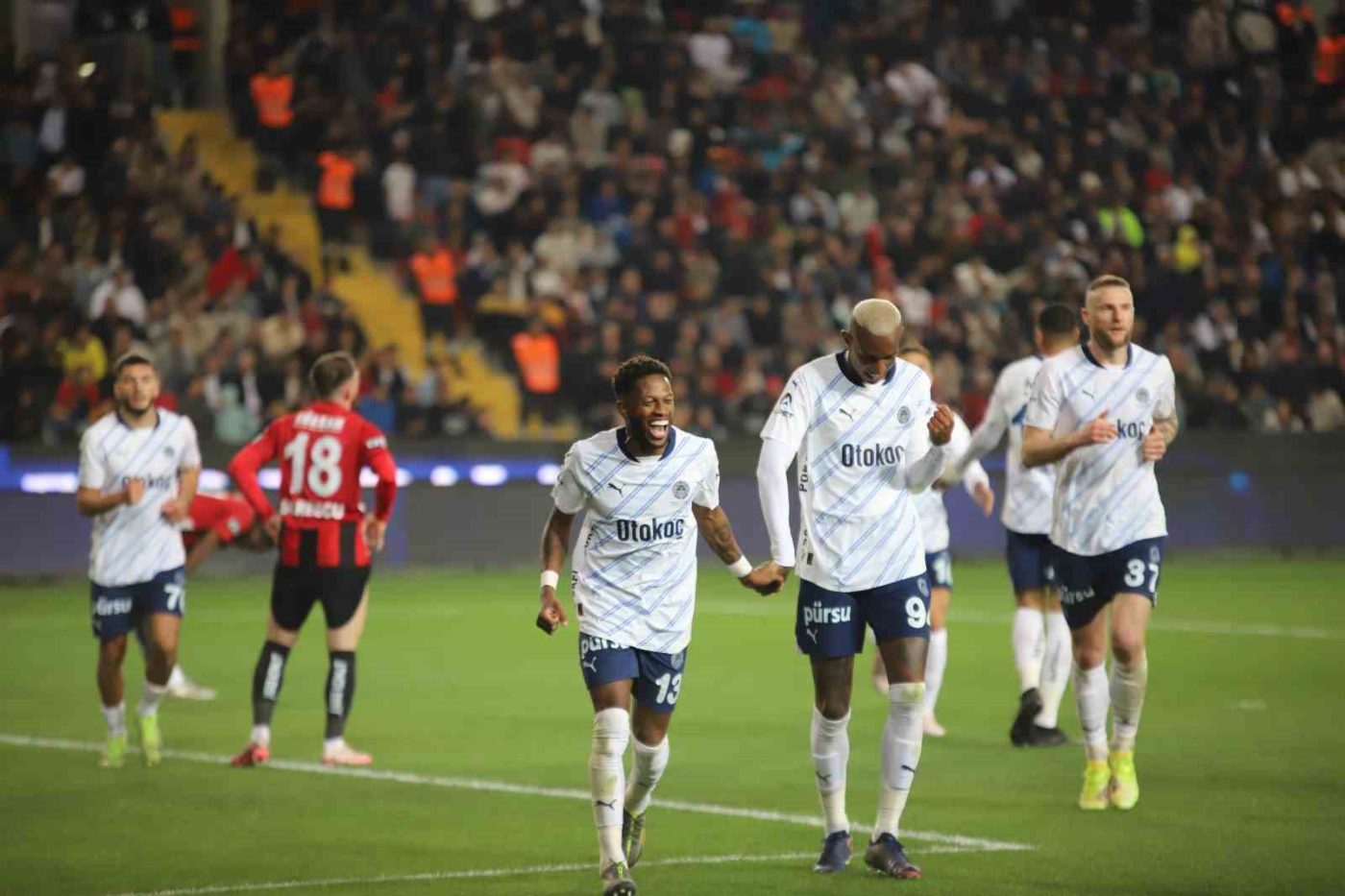 Fenerbahçe, Trendyol Süper Lig’in 33. haftasında deplasmanda Gaziantep Futbol Kulübü’nü