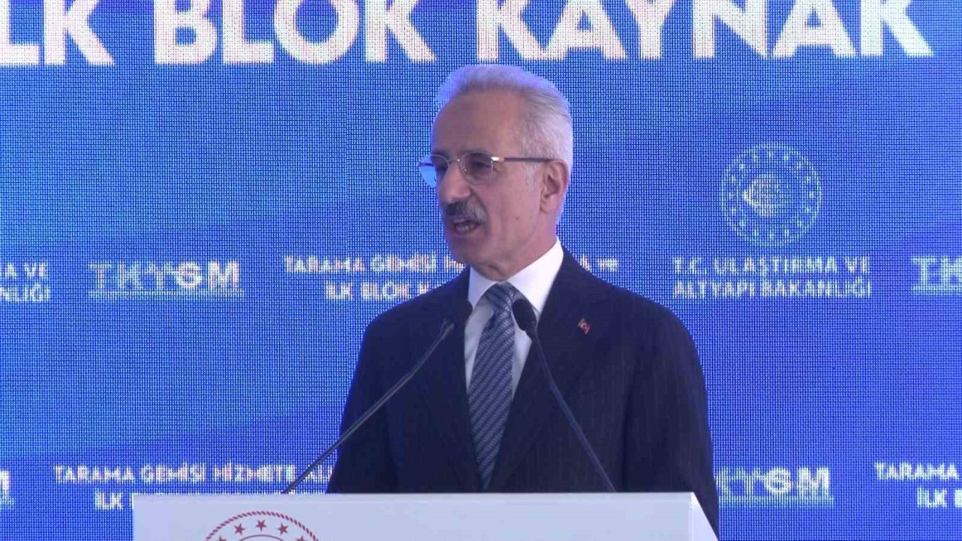 Ulaştırma ve Altyapı Bakanı Abdulkadir Uraloğlu, Tuzla’da düzenlenen ‘Döker-1 Çamur