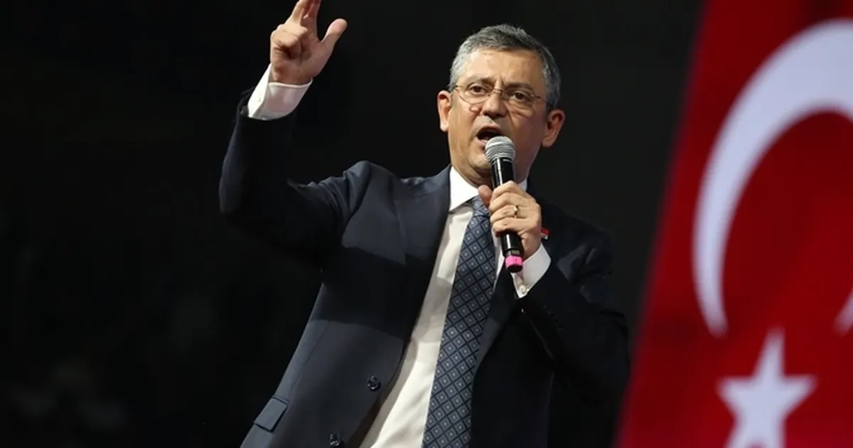 CHP Genel Başkanı Özgür Özel, İstanbul Sanayi Odası’nı ziyaret etti.